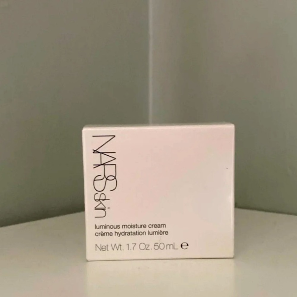 NARS Luminous Moisture Cream